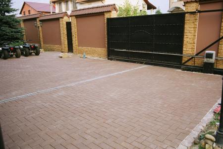 2012. Nikolina Mountain